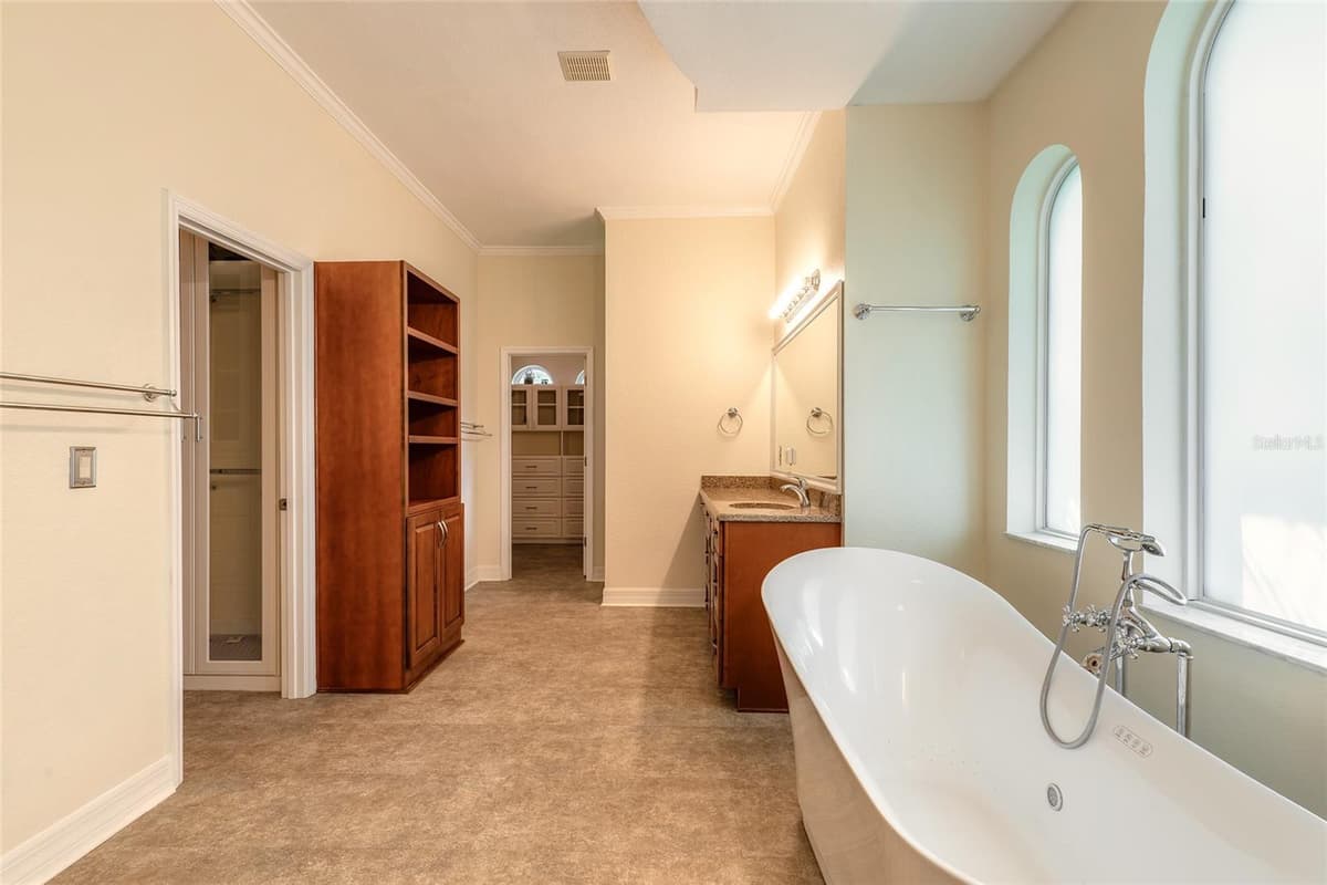 20 PROMENADE AT LIONSPAW — photo 55 of 78