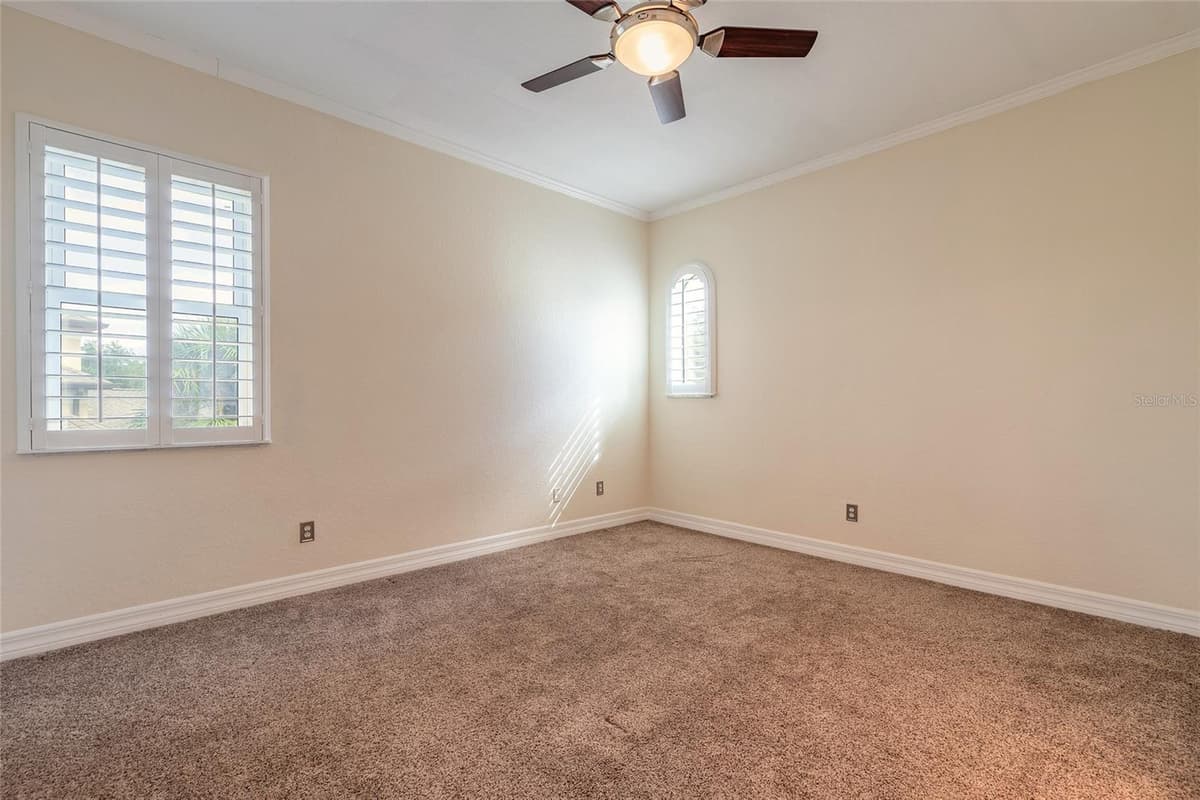 20 PROMENADE AT LIONSPAW — photo 34 of 78
