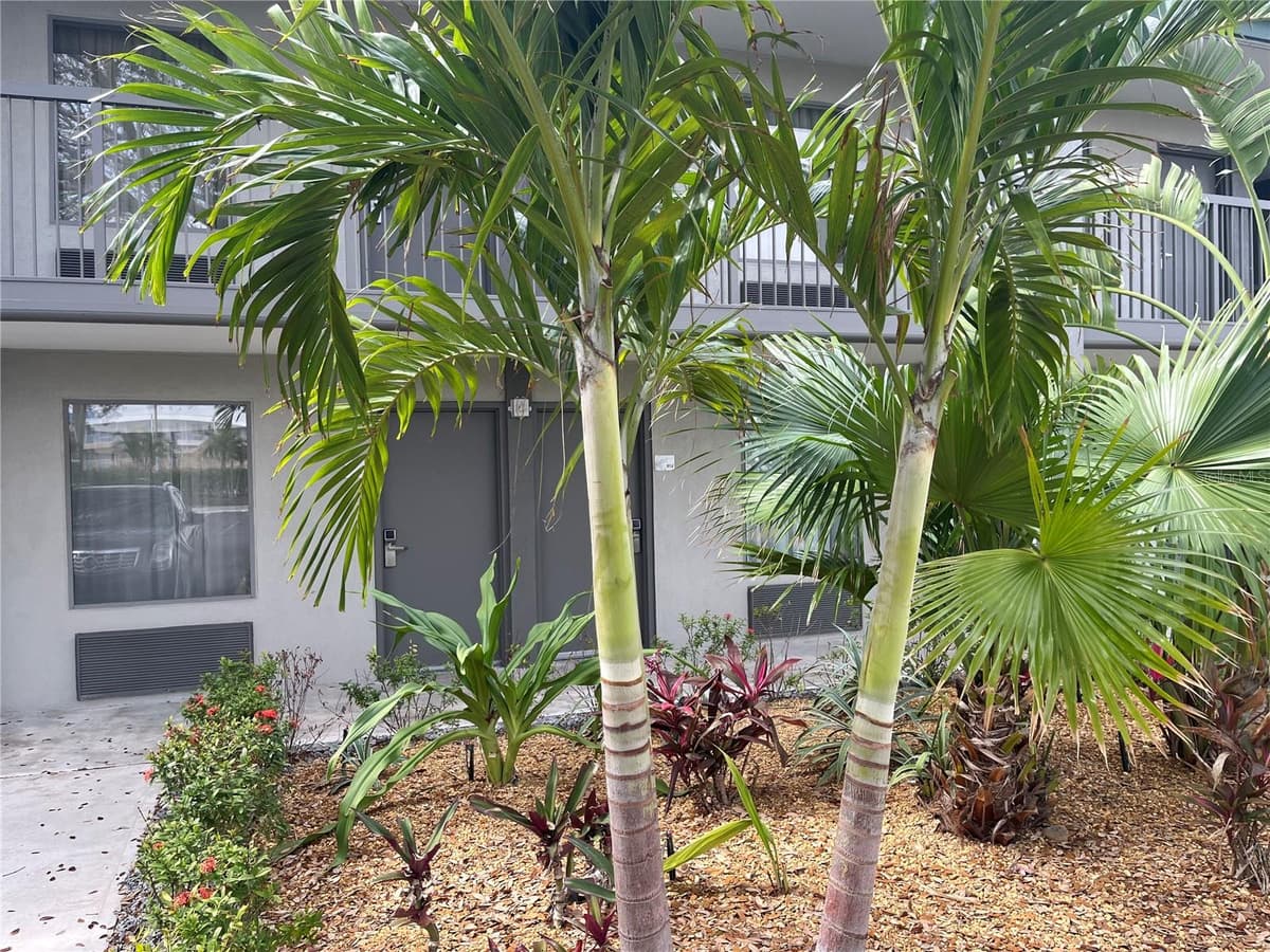 7150 TAMIAMI TRAIL — photo 1 of 26