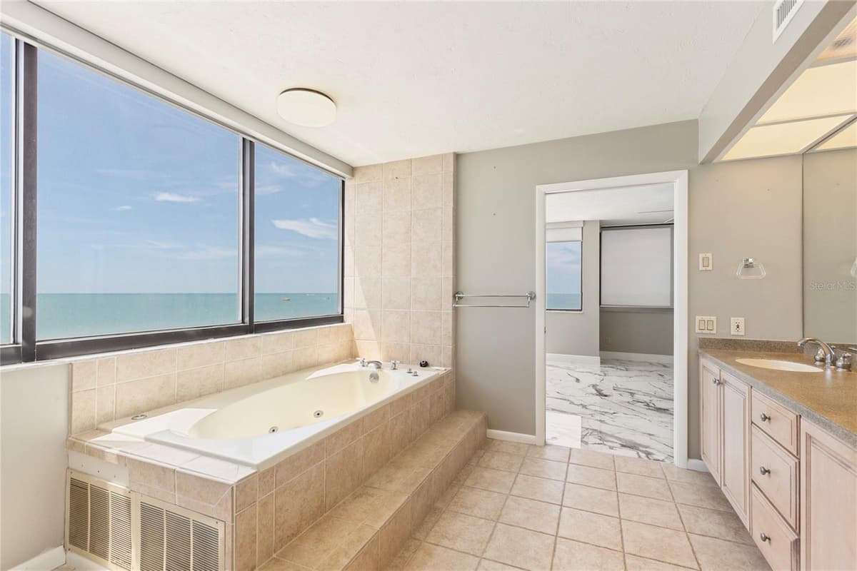 1600 GULF BOULEVARD — photo 29 of 68