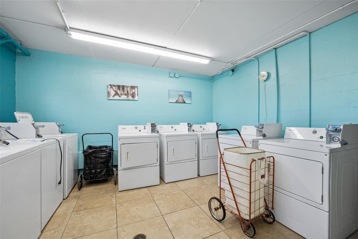 2711 HALIFAX AVENUE — photo 46 of 49