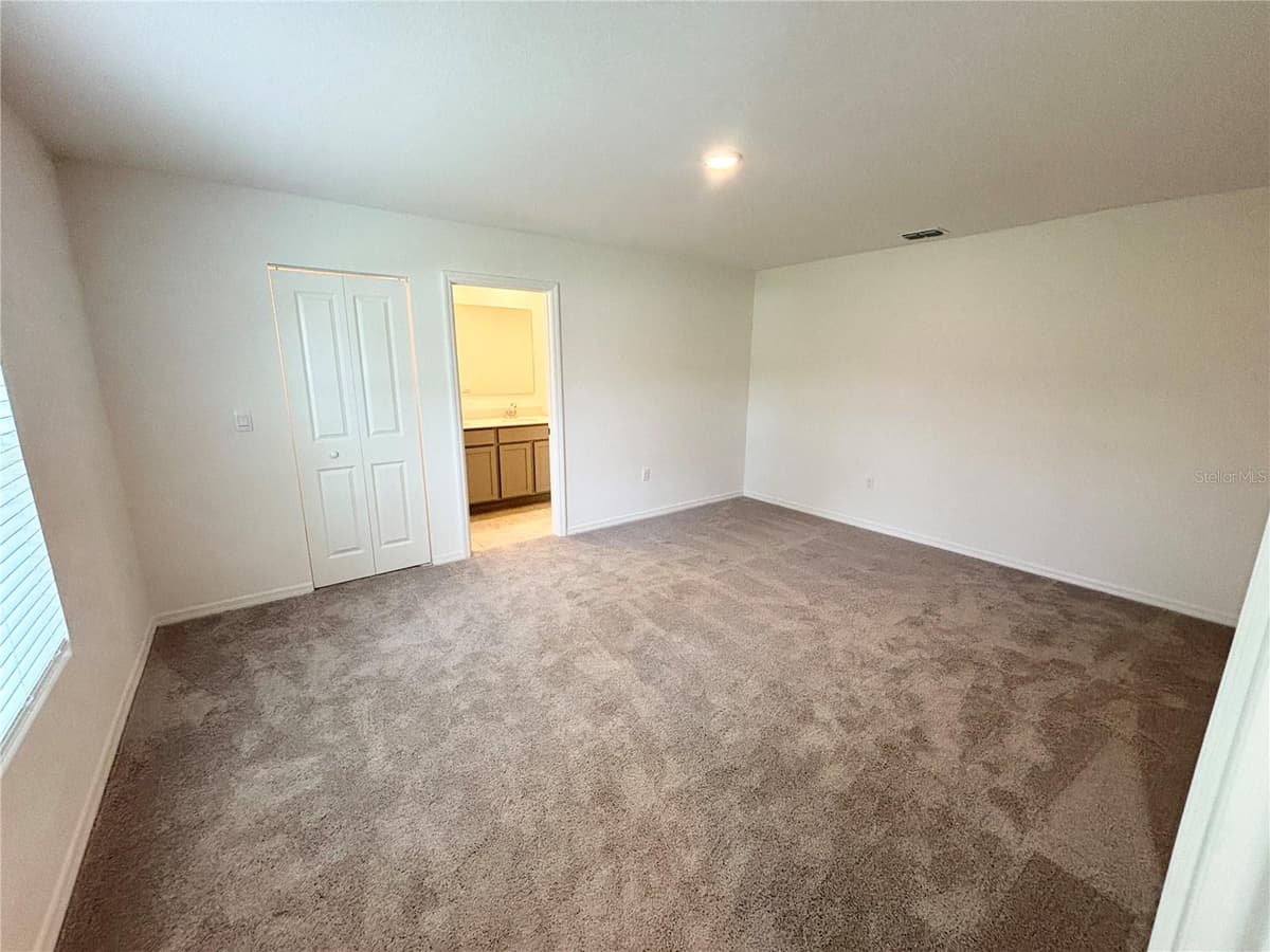 137 MAPLE DRIVE — photo 8 of 21