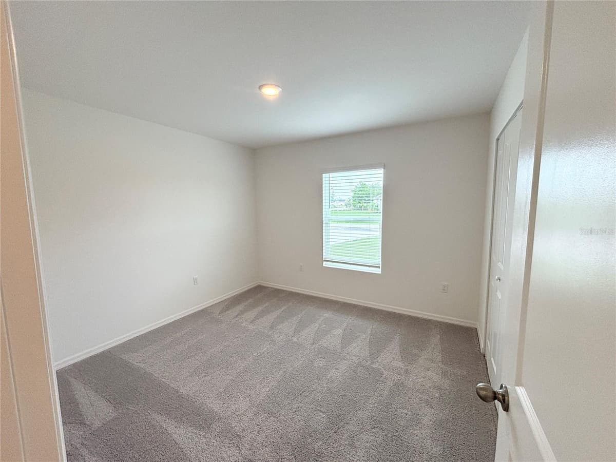 137 MAPLE DRIVE — photo 10 of 21