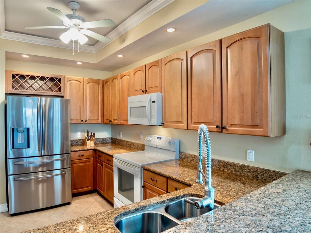 3216 PURPLE MARTIN DRIVE — photo 10 of 42