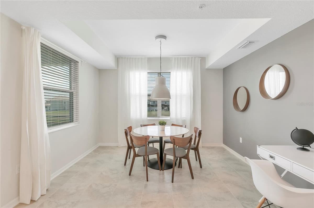 3121 PARADOX CIRCLE — photo 5 of 18
