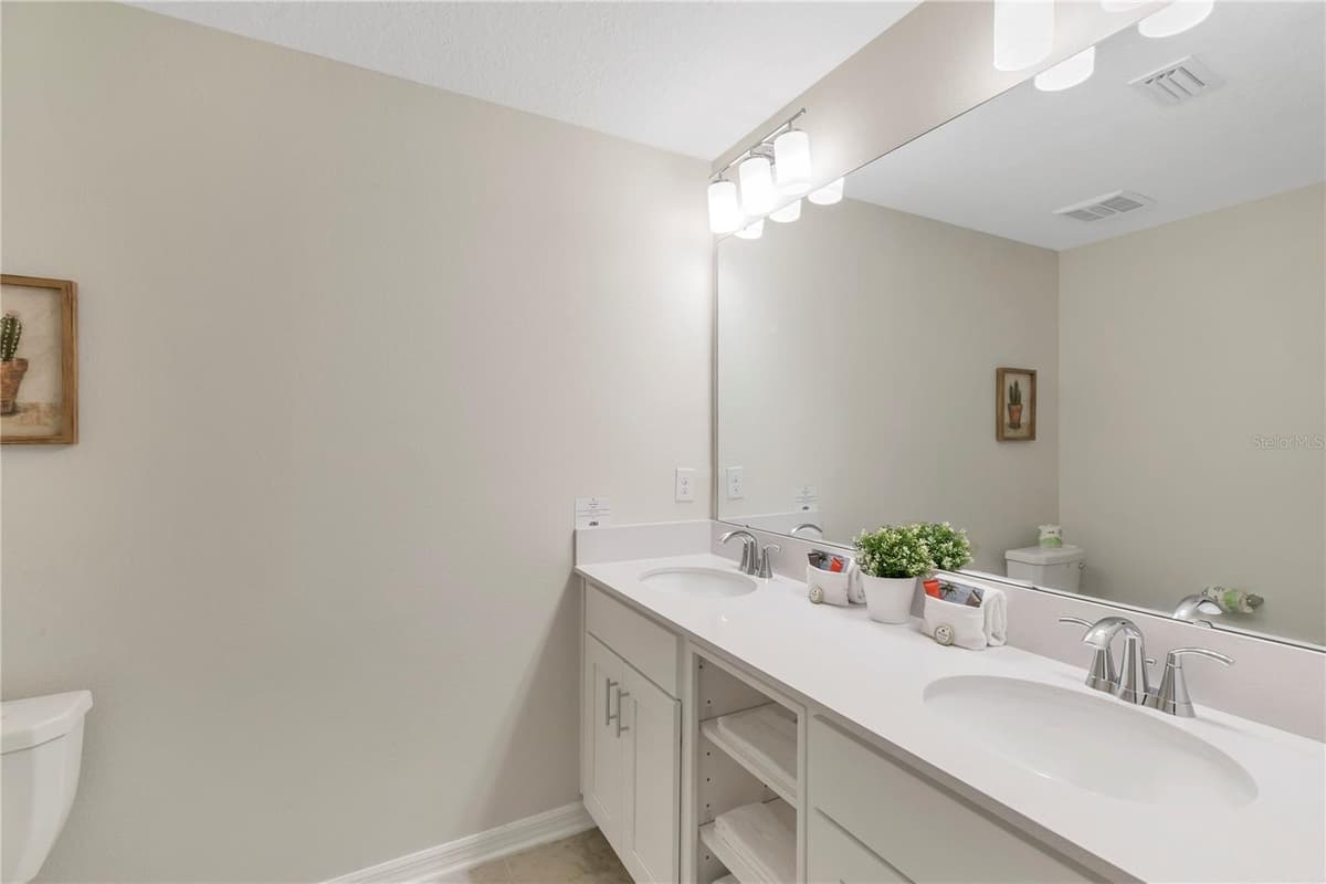 3121 PARADOX CIRCLE — photo 10 of 18