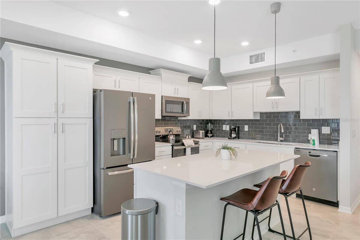3121 PARADOX CIRCLE — photo 3 of 18