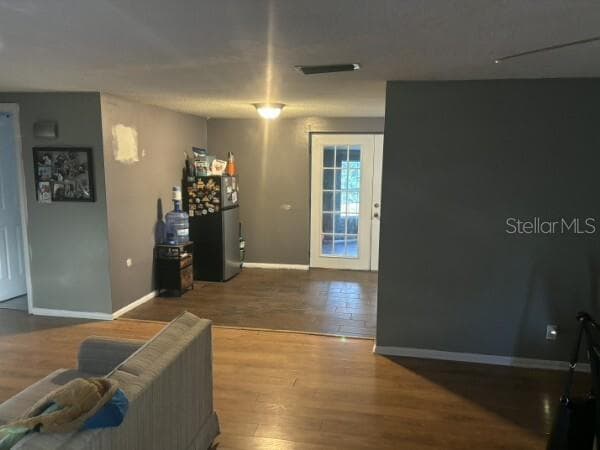 4801 AVON STREET — photo 4 of 11