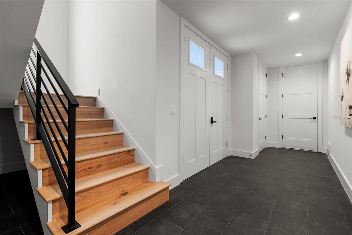 597 BUTTONWOOD DRIVE — photo 11 of 92