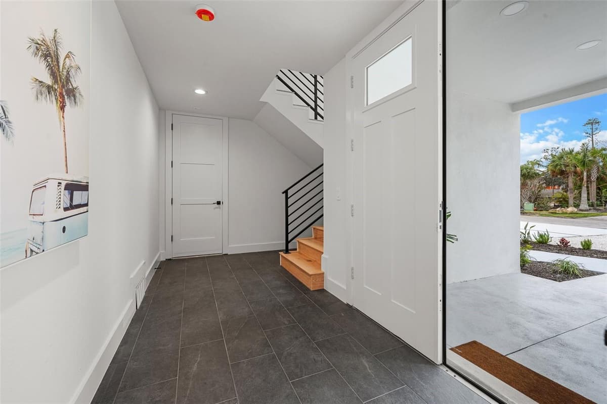 597 BUTTONWOOD DRIVE — photo 10 of 92