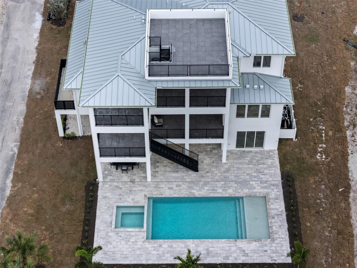597 BUTTONWOOD DRIVE — photo 9 of 92