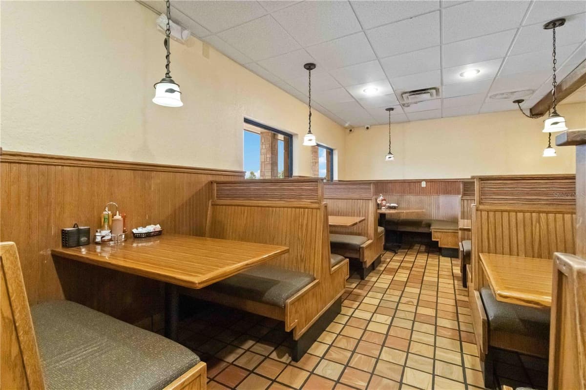 1552 KING STREET — photo 44 of 65
