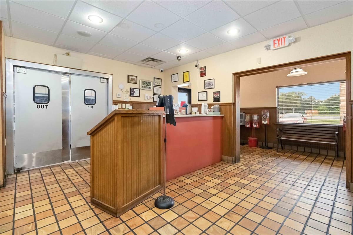 1552 KING STREET — photo 35 of 65