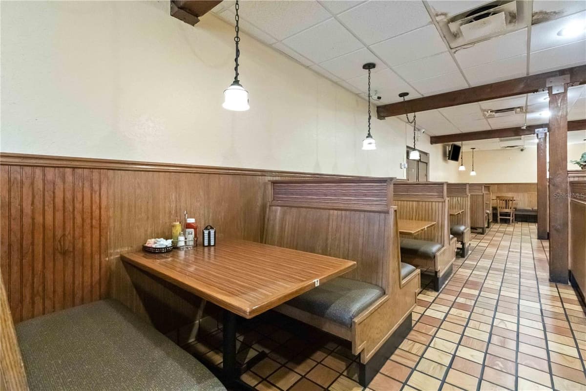 1552 KING STREET — photo 47 of 65