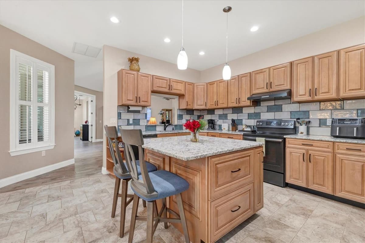 1115 GLADSTONE BOULEVARD — photo 13 of 53