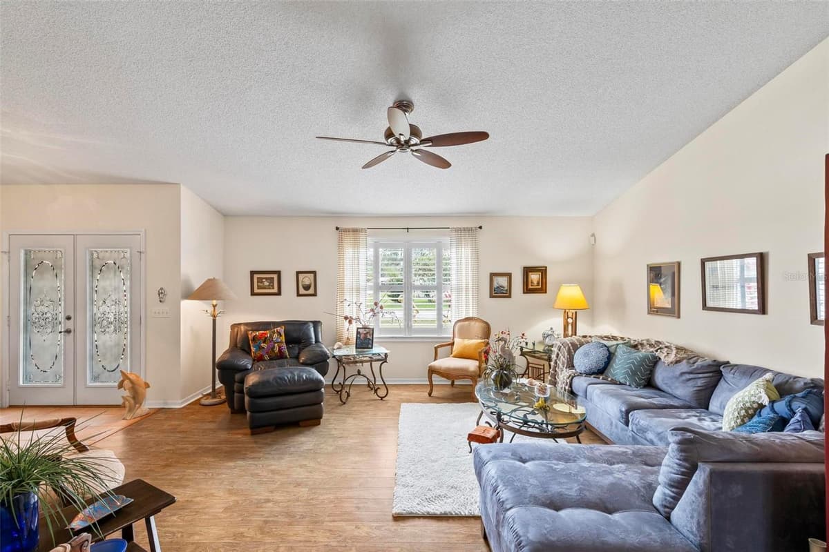 130 BAYSIDE DRIVE — photo 8 of 39