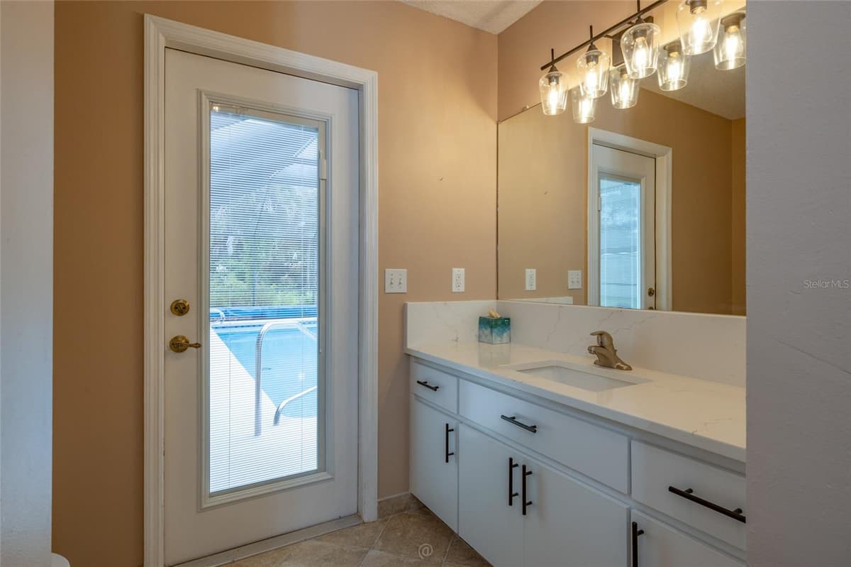 130 BAYSIDE DRIVE — photo 31 of 39