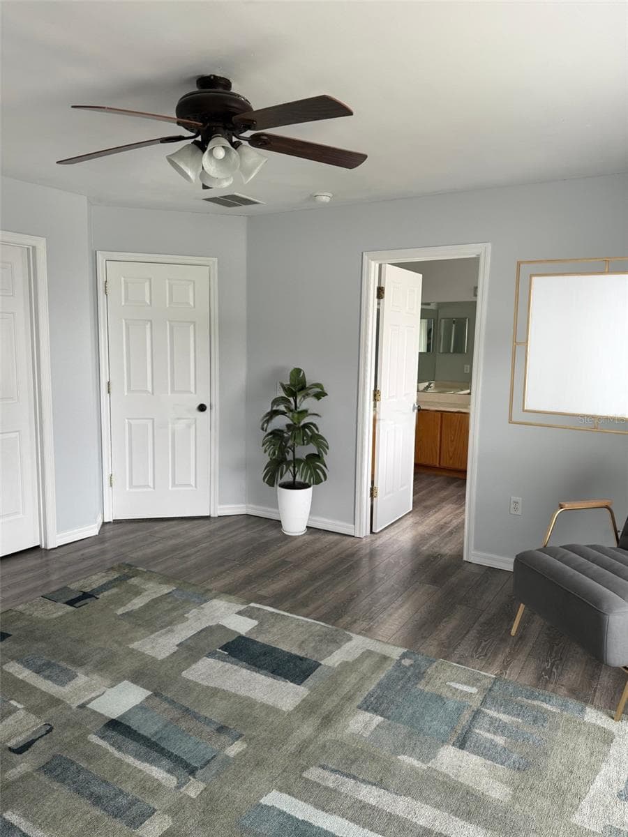 1117 CAMBOURNE DRIVE — photo 17 of 40