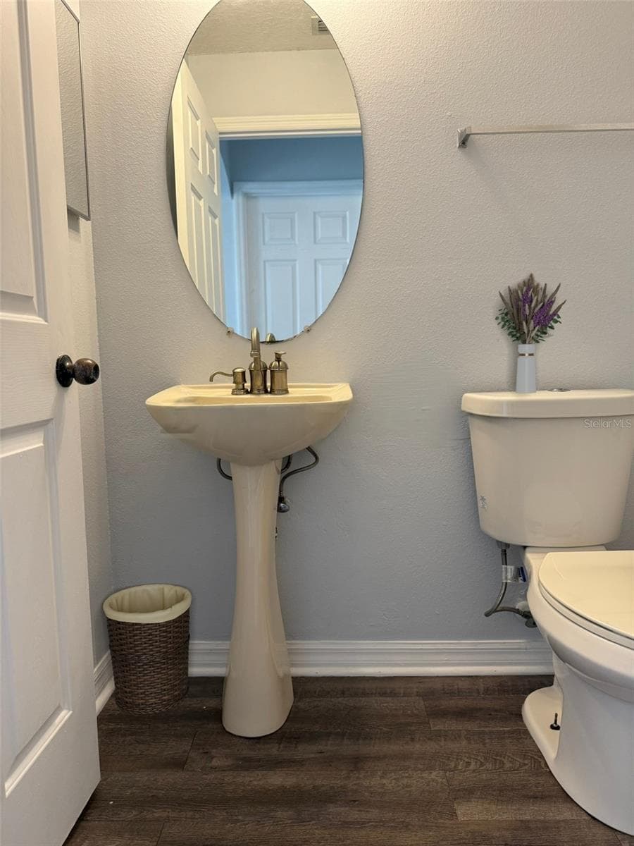 1117 CAMBOURNE DRIVE — photo 14 of 40