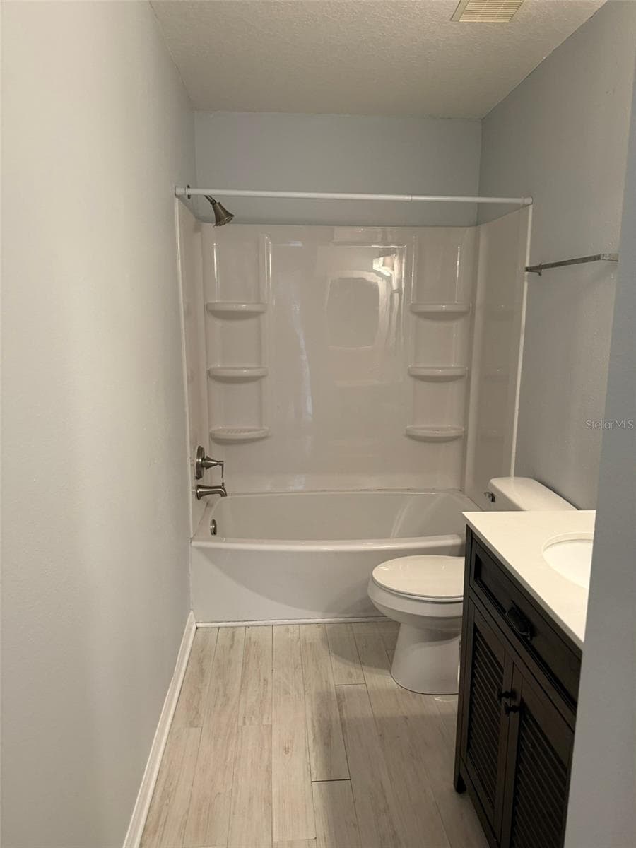 1117 CAMBOURNE DRIVE — photo 39 of 40