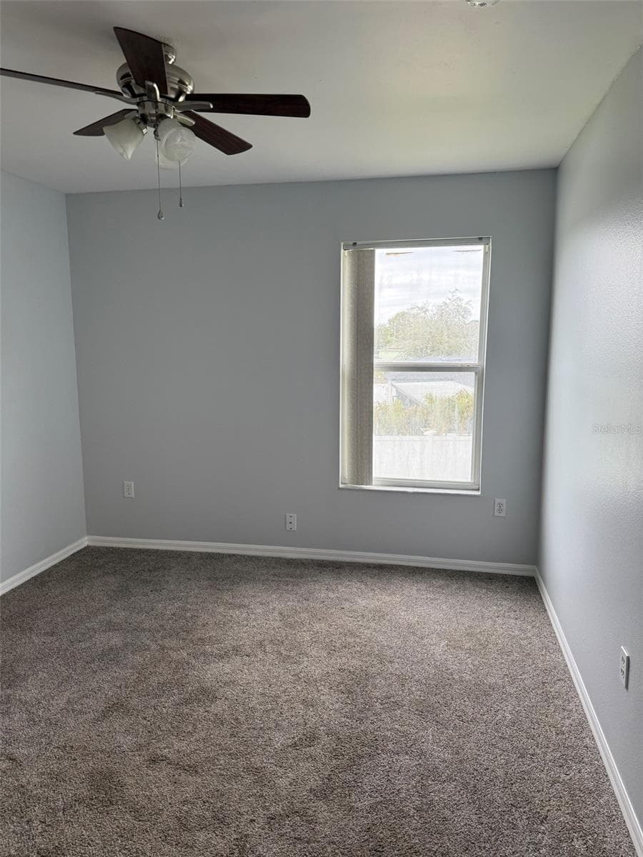 1117 CAMBOURNE DRIVE — photo 33 of 40