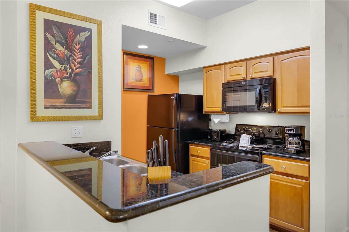 8100 POINCIANA BOULEVARD — photo 5 of 55