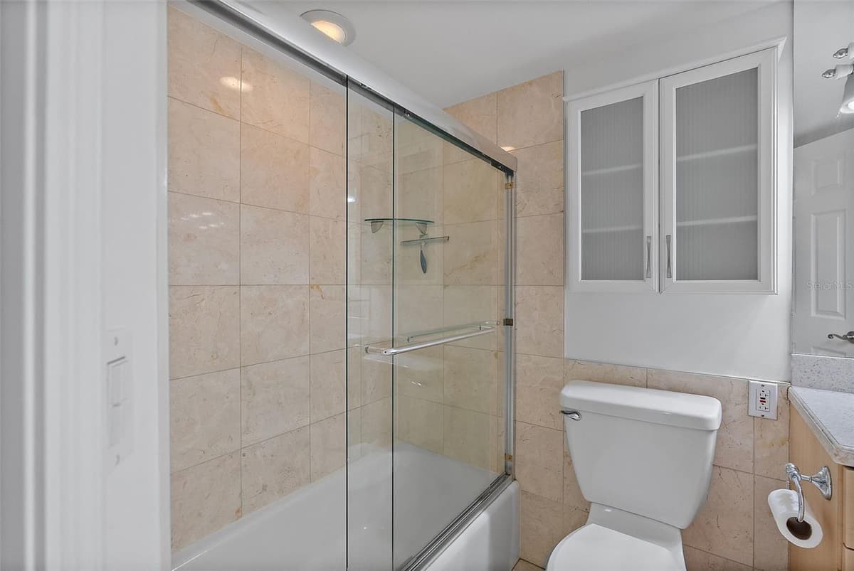 1200 SHORE DRIVE — photo 14 of 38