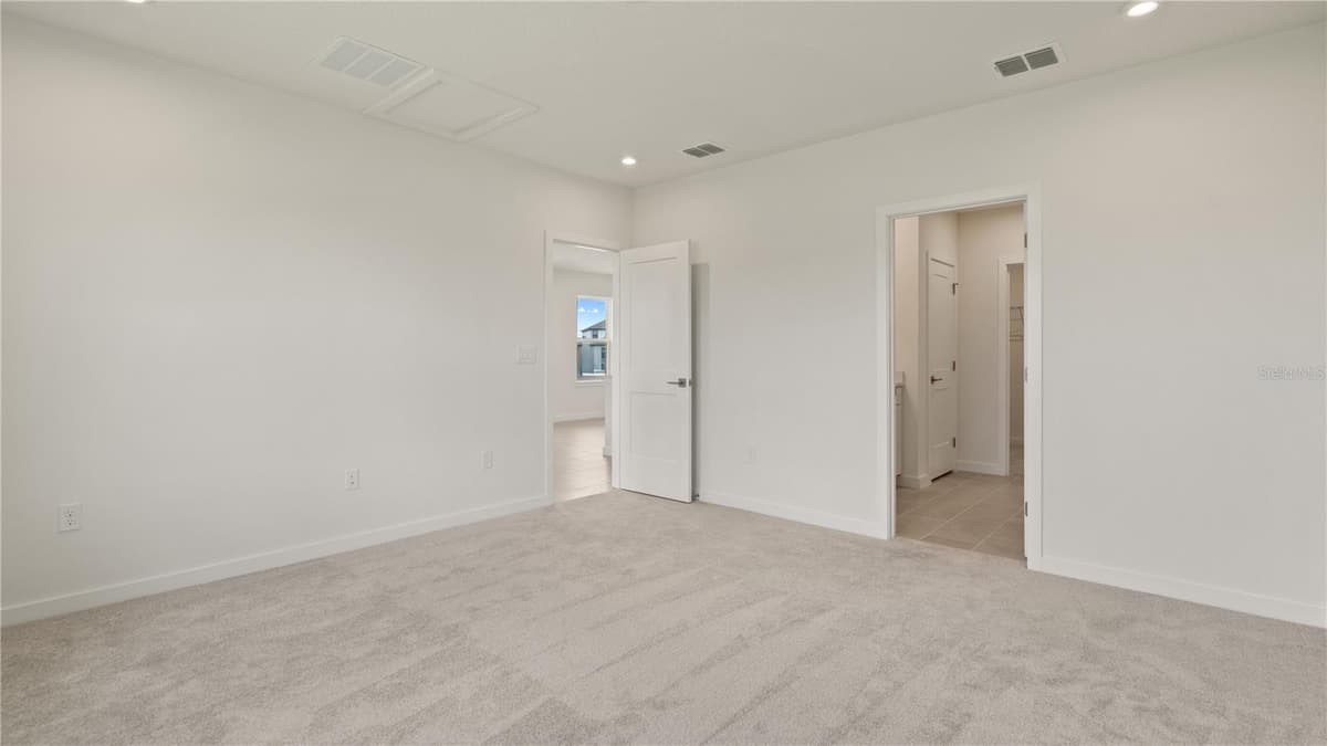 3165 CUP DRIVE — photo 20 of 53