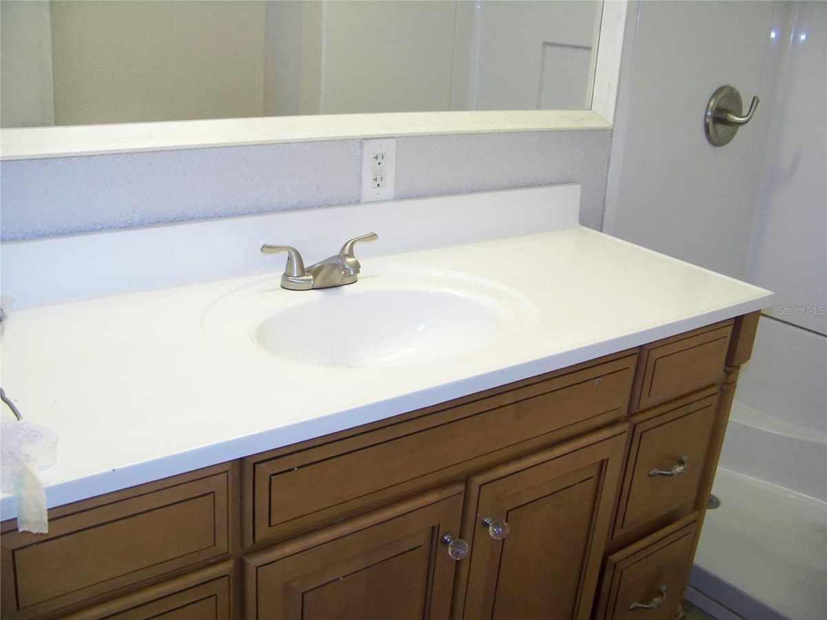 1554 TILLEY AVENUE — photo 8 of 18