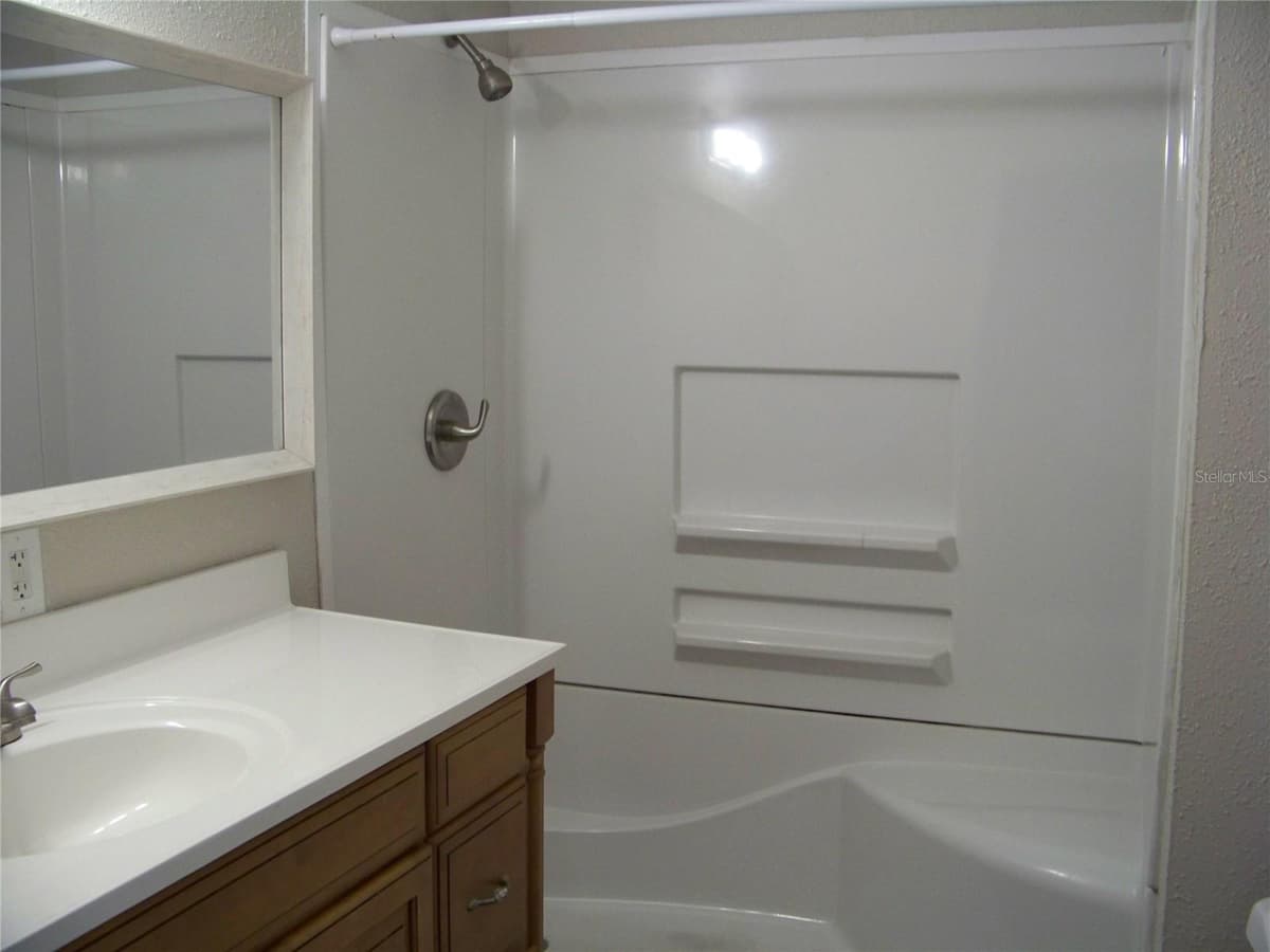 1554 TILLEY AVENUE — photo 7 of 18
