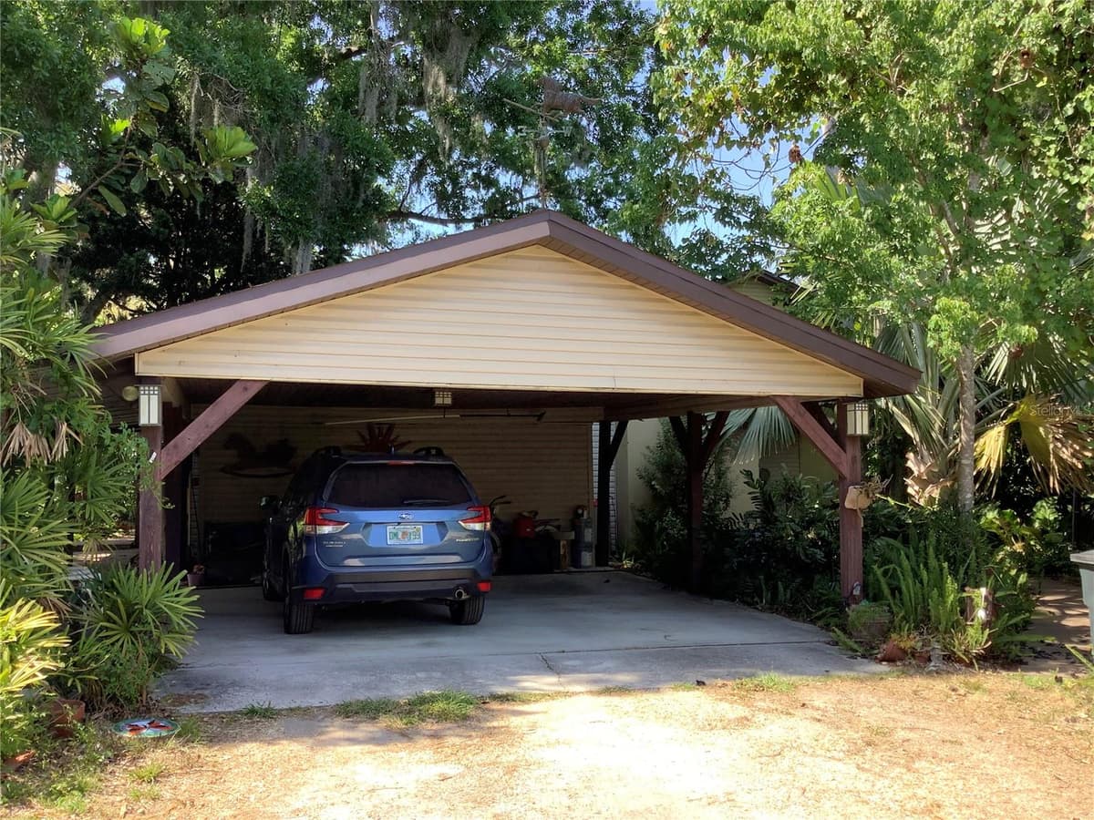 16921 CRAWLEY ROAD — photo 45 of 53