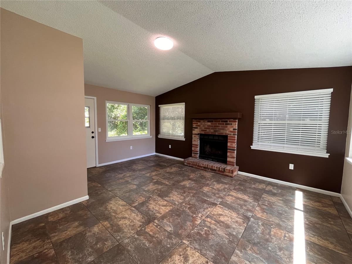 1635 FLORIDA AVENUE — photo 2 of 26