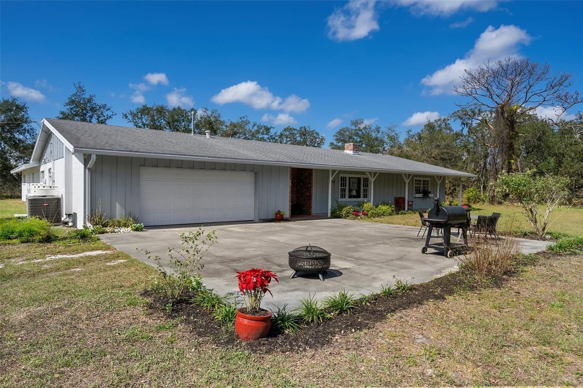 1510 LENA LANE — photo 31 of 40
