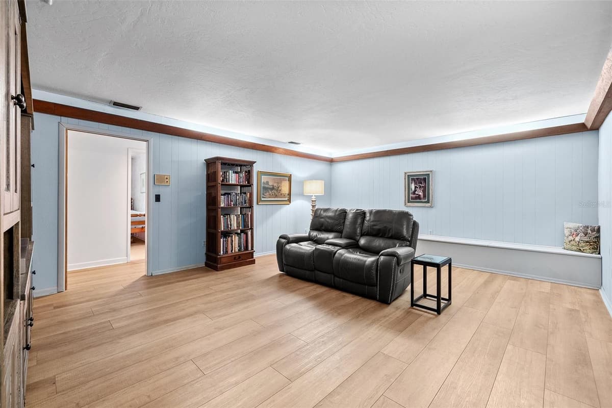 1510 LENA LANE — photo 14 of 40
