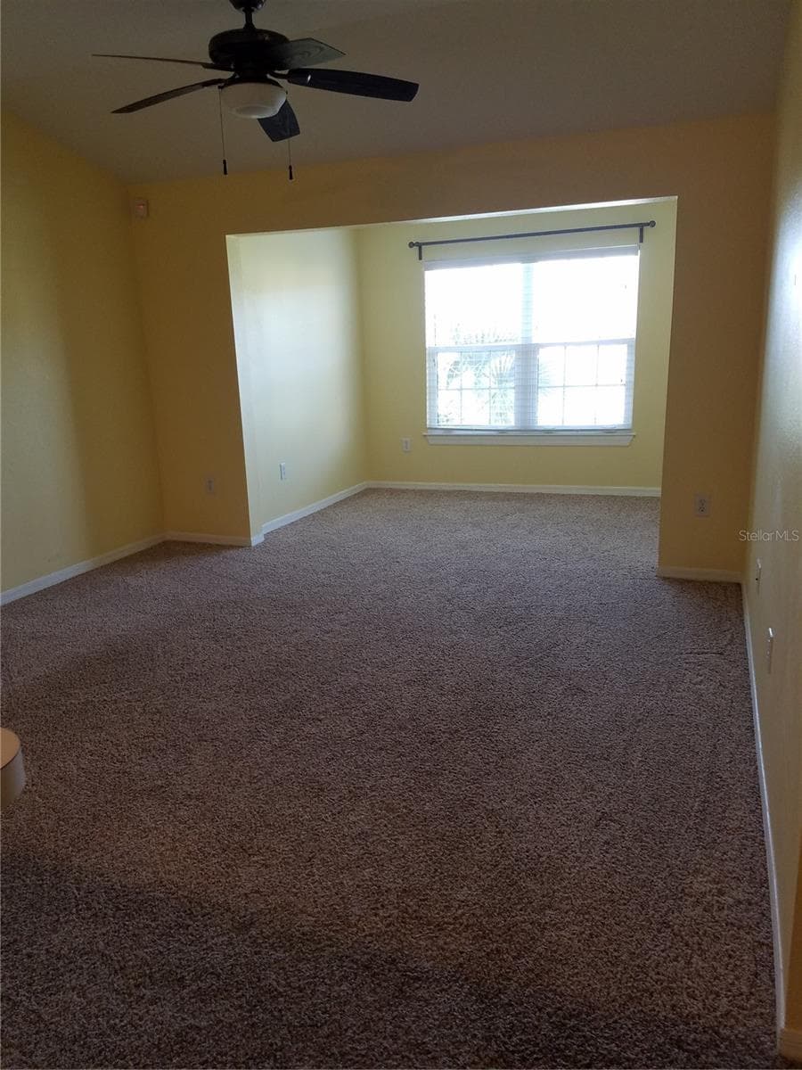 5455 VINELAND ROAD — photo 4 of 8