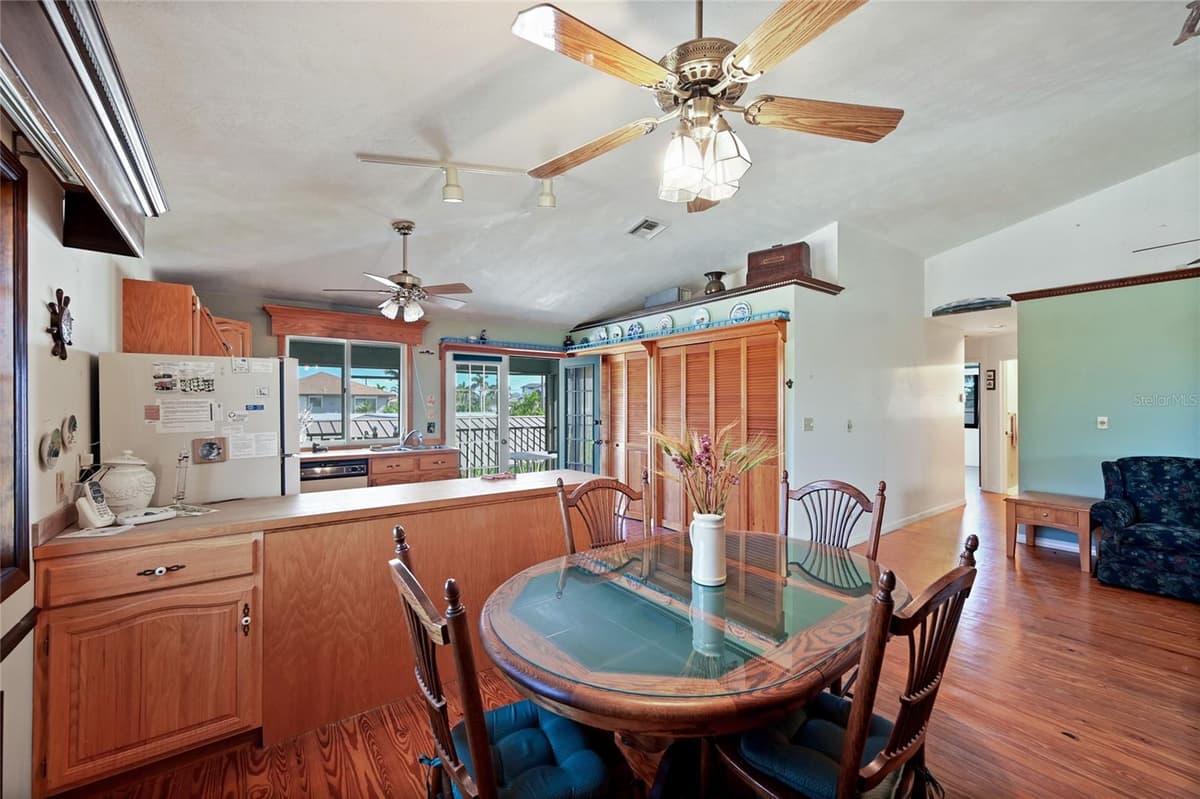 103 TAHITI CIRCLE — photo 15 of 41