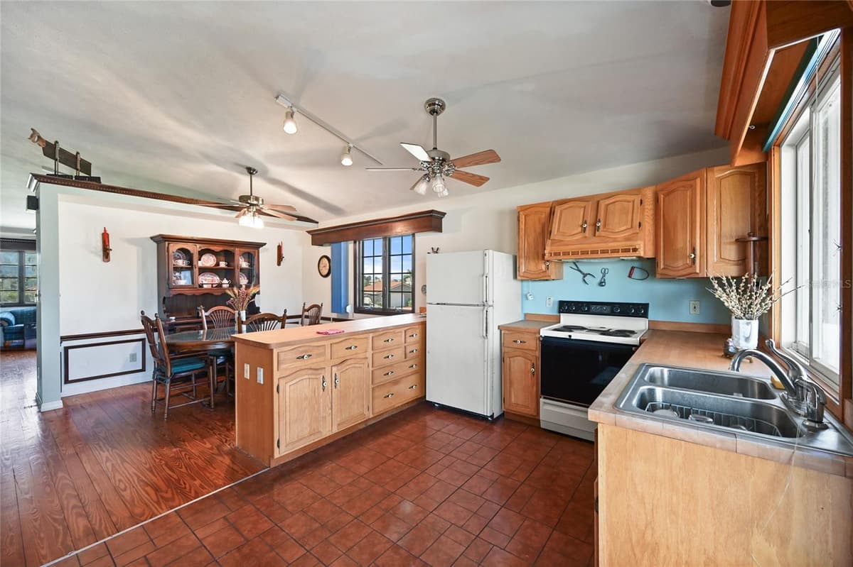103 TAHITI CIRCLE — photo 13 of 41