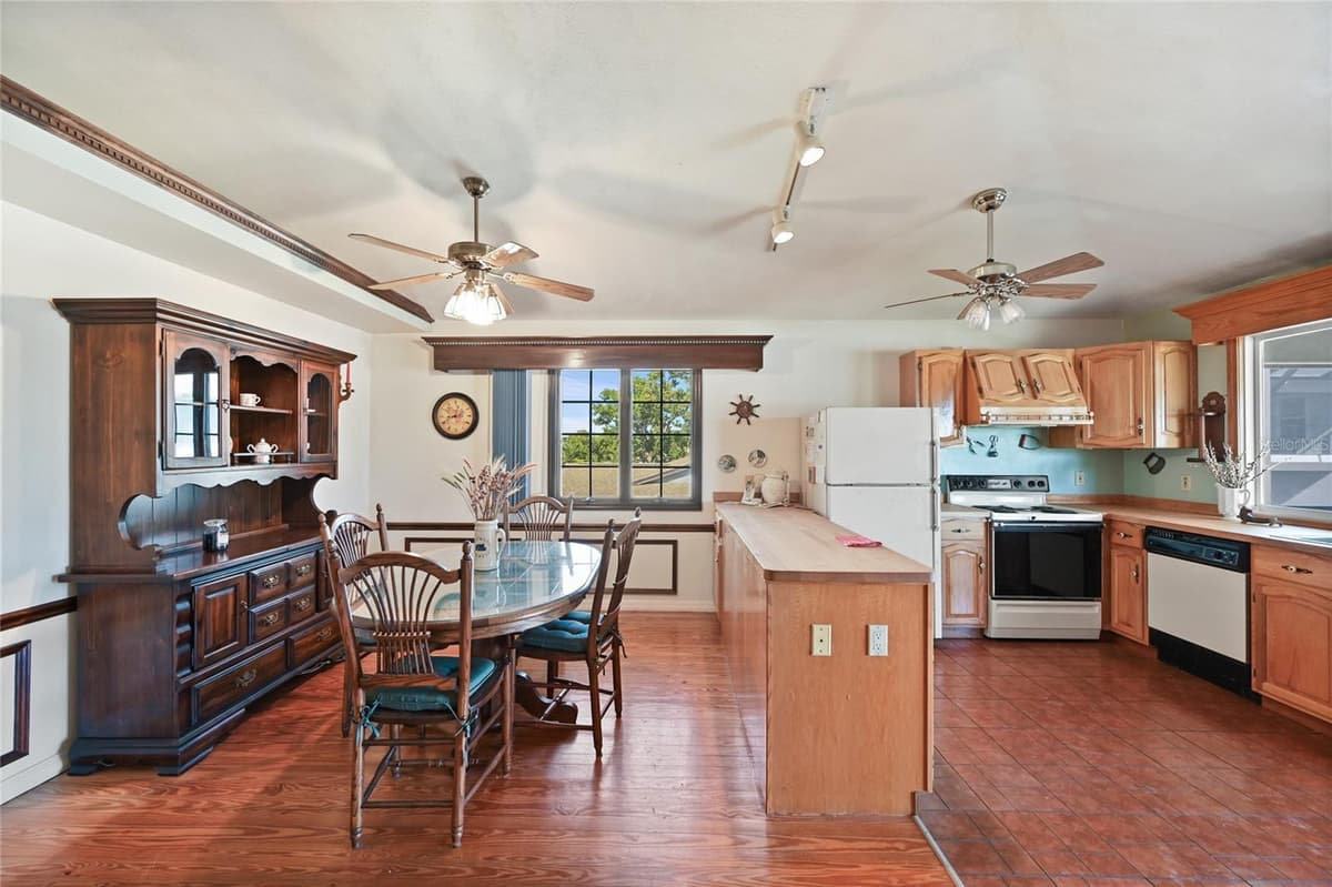 103 TAHITI CIRCLE — photo 22 of 41