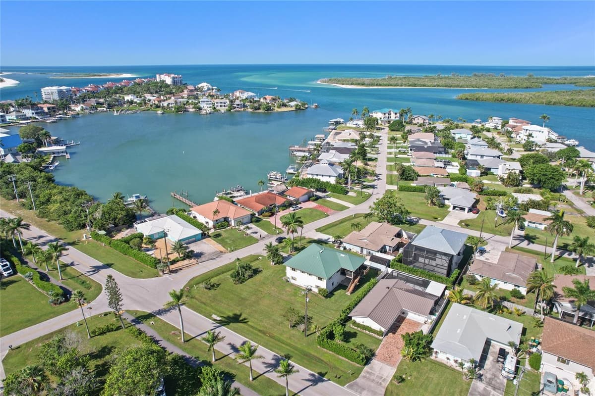 103 TAHITI CIRCLE — photo 36 of 41