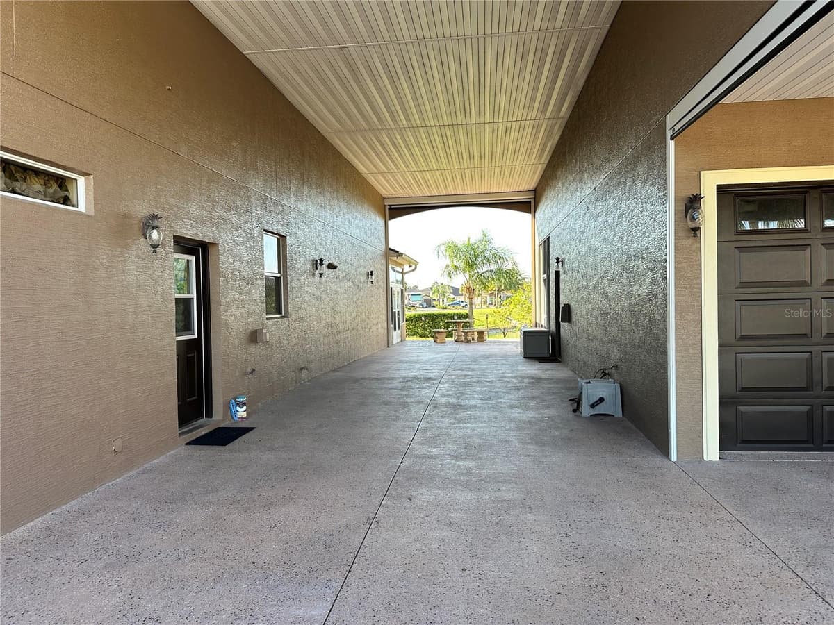 394 NOLANE LANE — photo 4 of 31