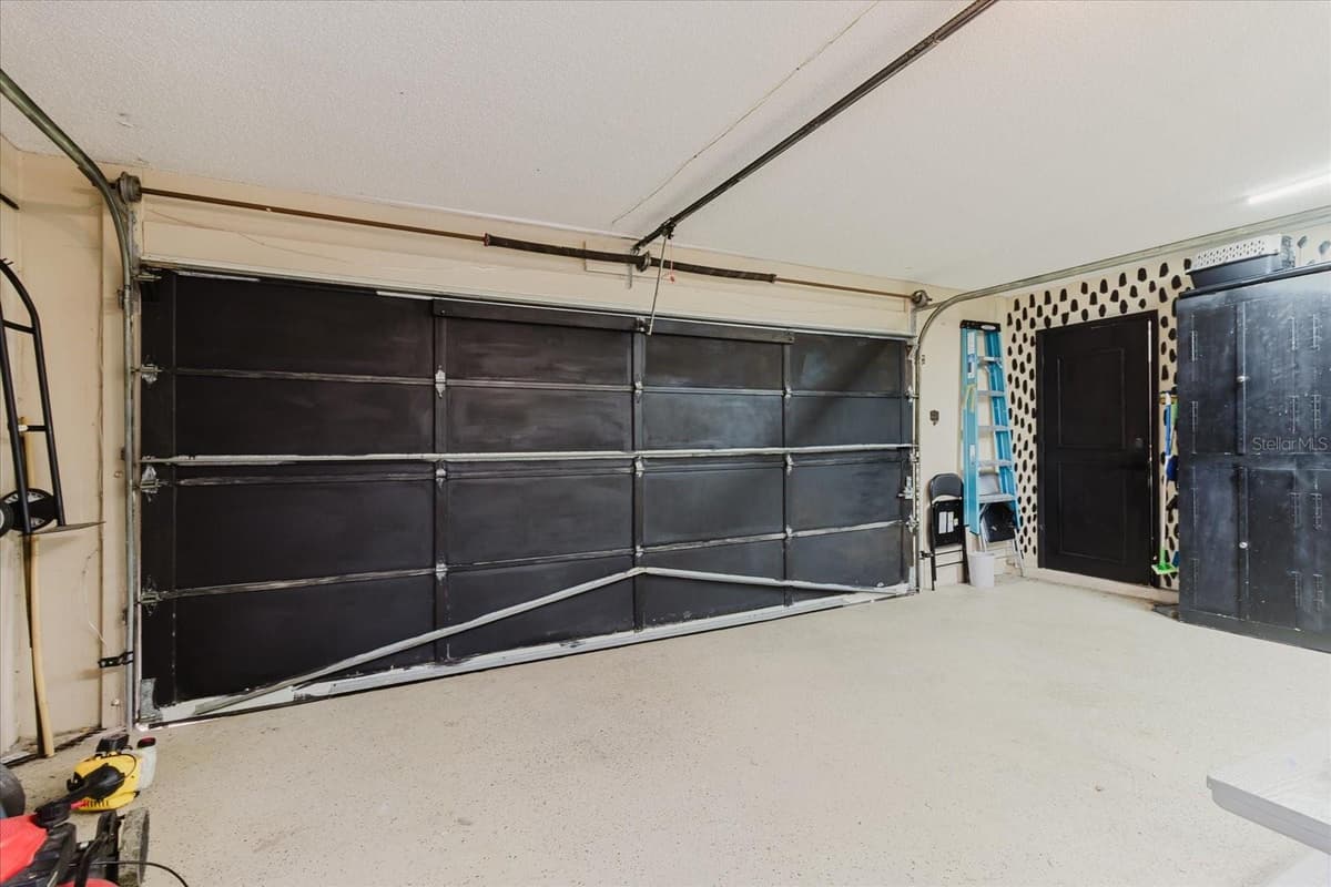 2427 COMERWOOD DRIVE — photo 30 of 34