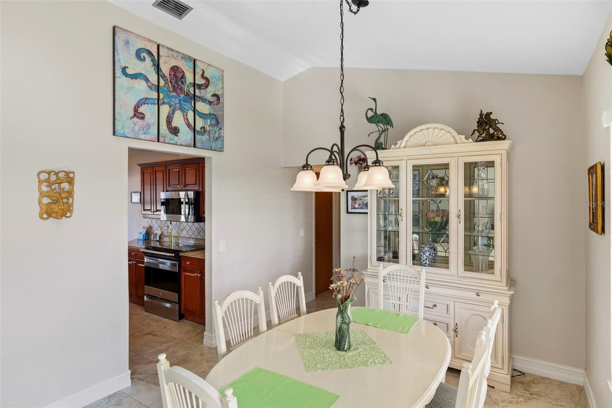 611 BAL HARBOR BOULEVARD — photo 17 of 51