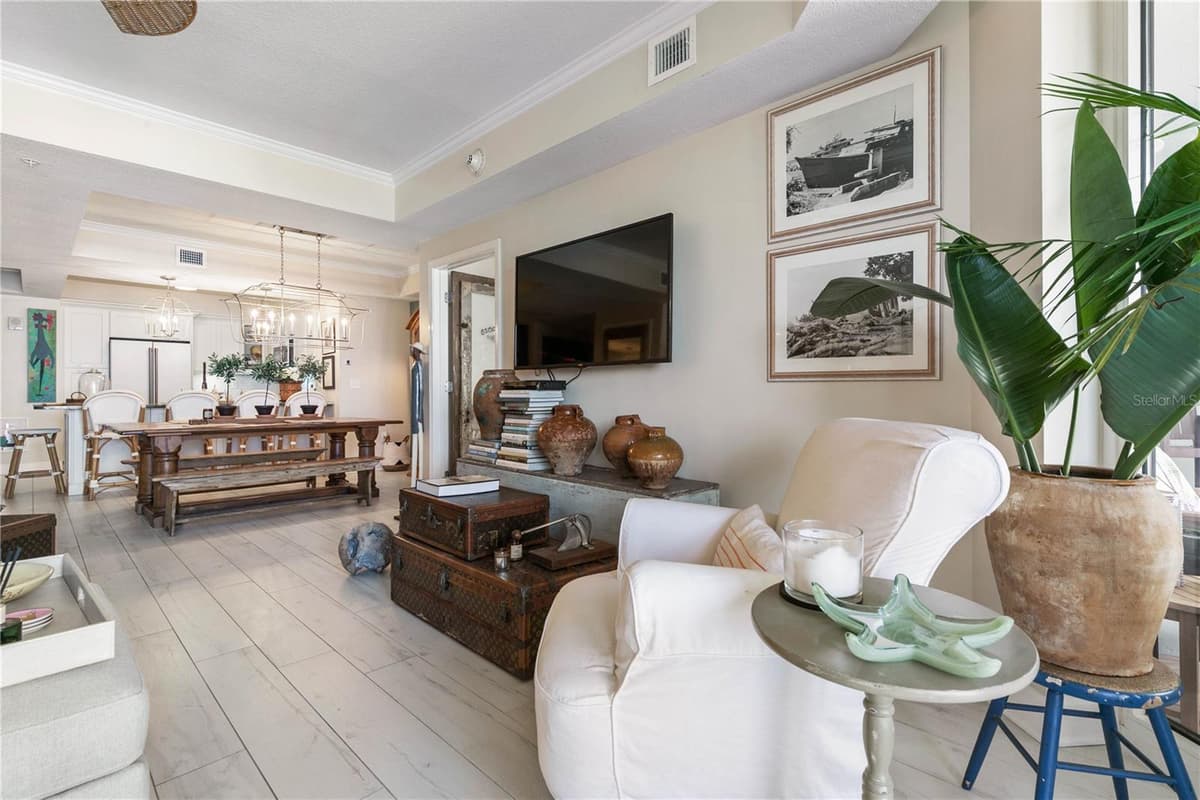 200 OCEAN CREST DRIVE — photo 13 of 78