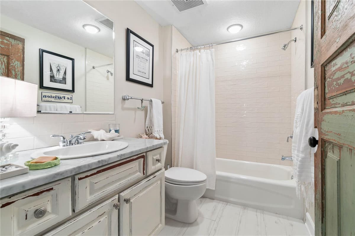 200 OCEAN CREST DRIVE — photo 37 of 78