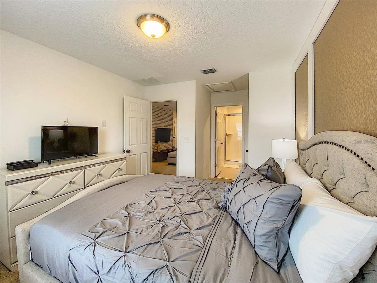 2182 COOPER BELL PLACE — photo 28 of 47