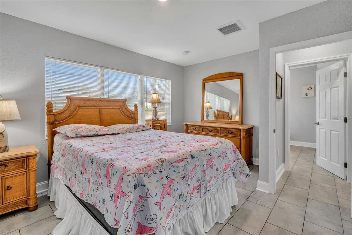 541 RIDGECREST DRIVE — photo 37 of 57