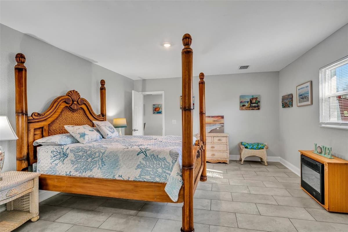 541 RIDGECREST DRIVE — photo 30 of 57