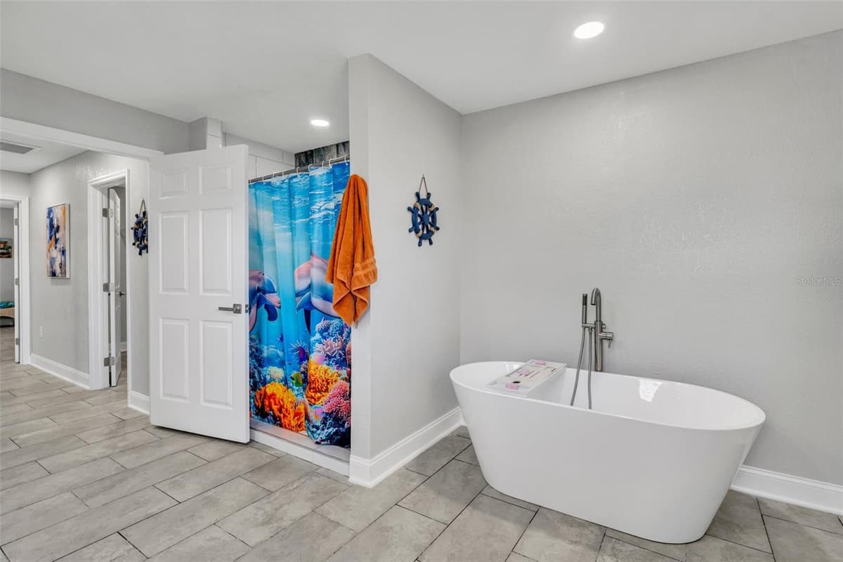541 RIDGECREST DRIVE — photo 35 of 57