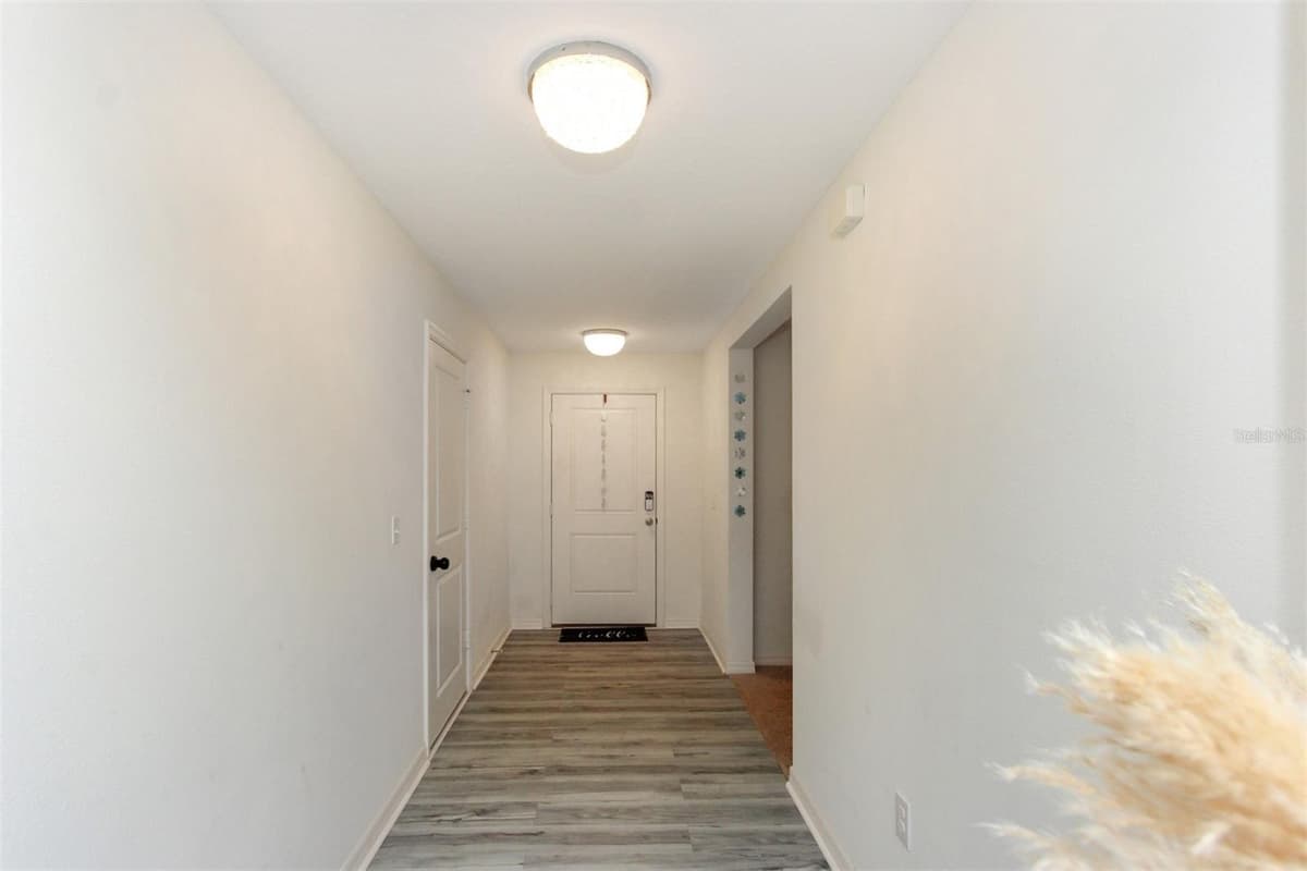 2220 GLADIOLUS LANE — photo 6 of 31
