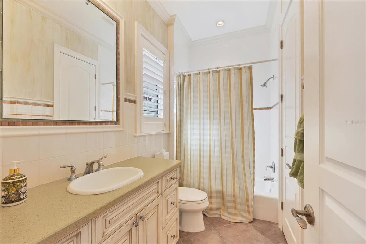 1137 LAKE SHORE DRIVE — photo 61 of 79